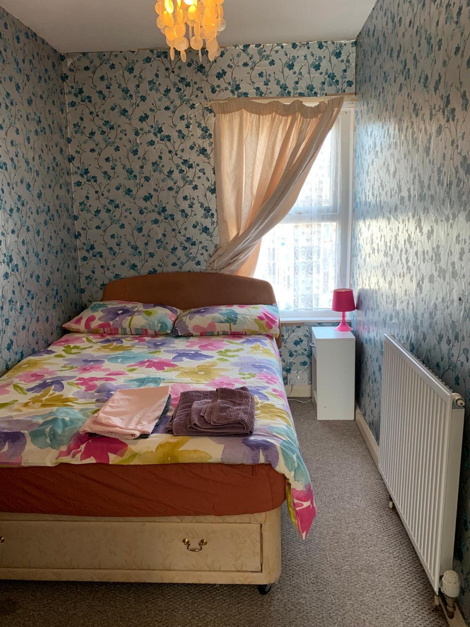 Room Only Guest Accommodation, Guest House Self Catering Bangor  Exteriér fotografie